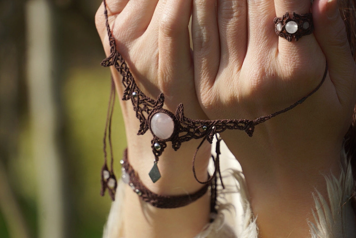 Collier Ras-de-cou Bohème - Quartz Rose - Coton & Astrance