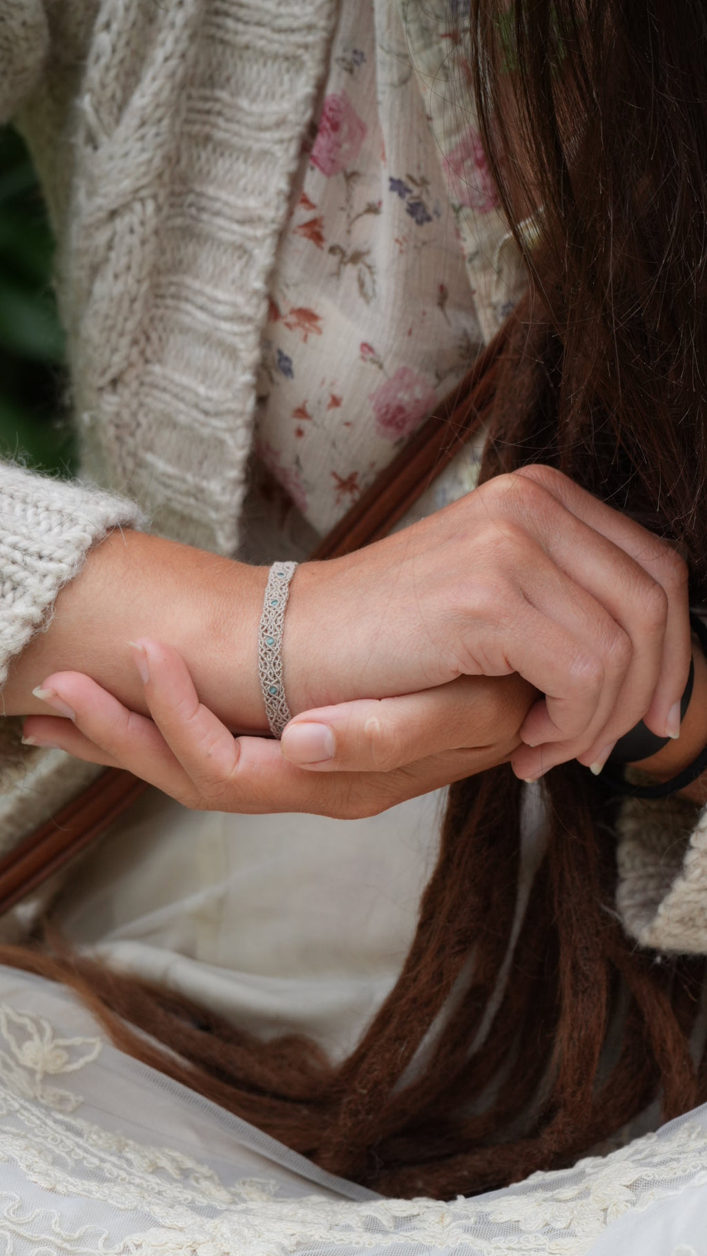 Bracelet ajustable tissé à la main inspiré de l’eau et du ciel 