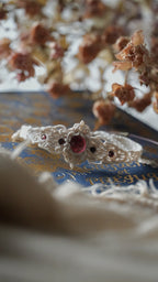 Bracelet princesse micro macramé grenat rouge - Royaume secret - Coton & Astrance