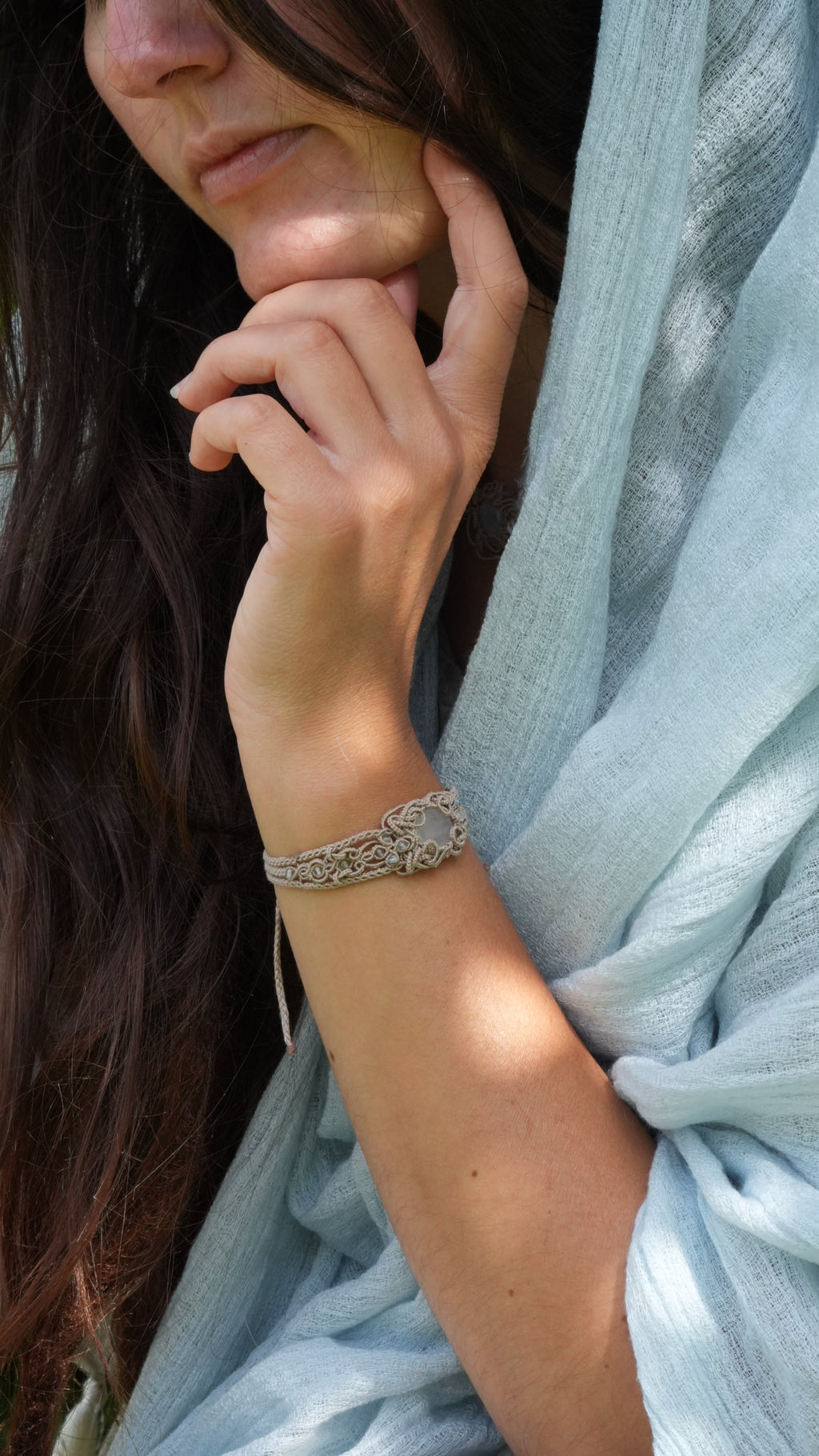 Bracelet en pierre de lune pour mariage elfique - Coton & Astrance