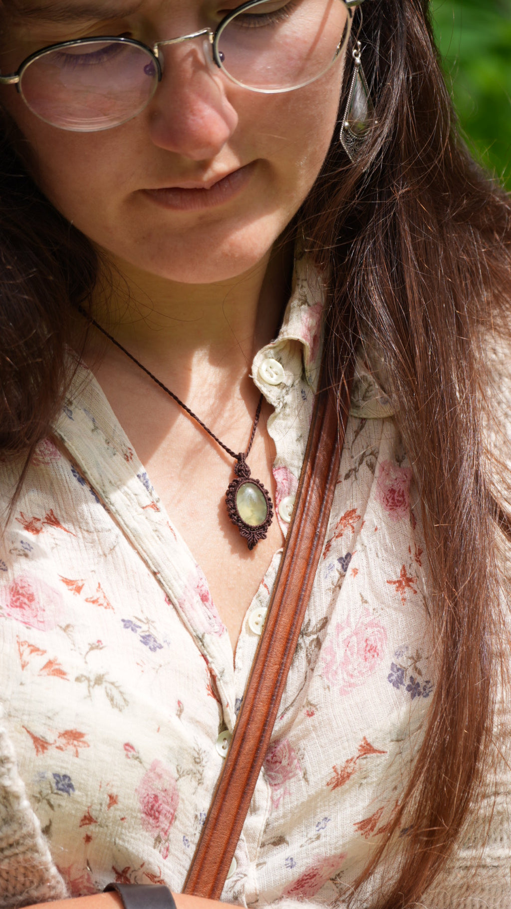 Collier micro macramé elfique avec prhénite - Coton & Astrance