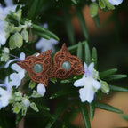 Puces d’oreilles triquetra celtiques en aventurine verte - Coton & Astrance