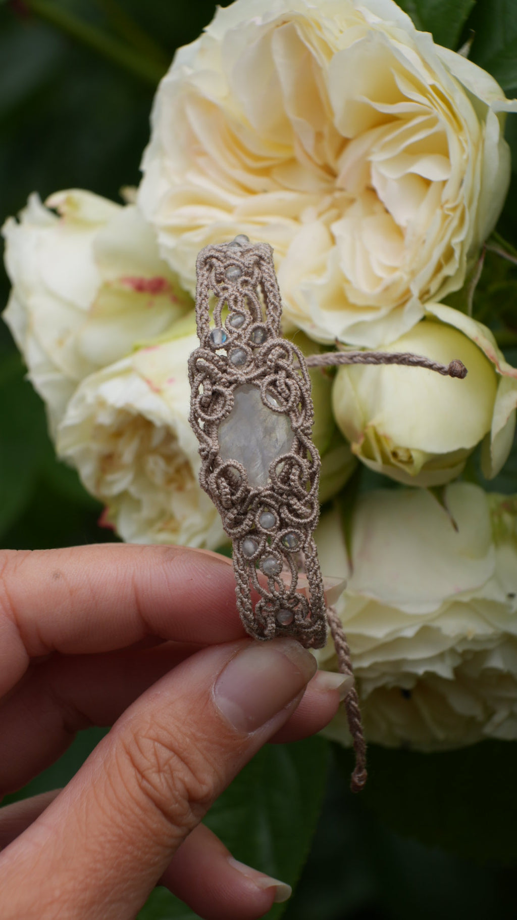Bracelet en pierre de lune pour mariage elfique - Coton & Astrance