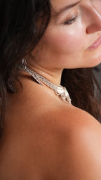 Collier plastron turquoise australienne et cauris – micro macramé - Coton & Astrance