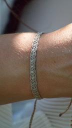 Bracelet double brin en micro macramé et phrénite – Coton et Astrance