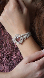 Manchette elfique en micro macramé avec amétrine, citrine et améthyste - Coton & Astrance