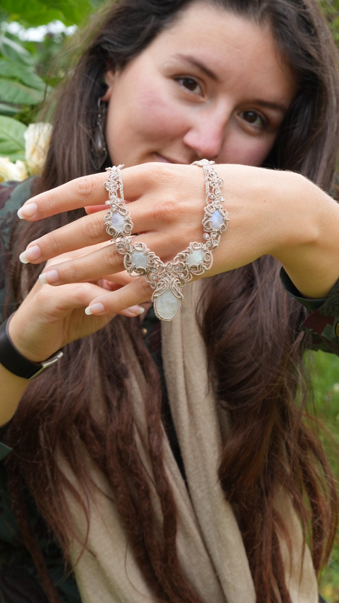 Collier elfique pour mariage féerique en labradorite blanche - pièce unique - Coton & Astrance